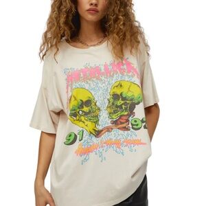 Daydreamer Cream Tee with Neon Skull Graphic